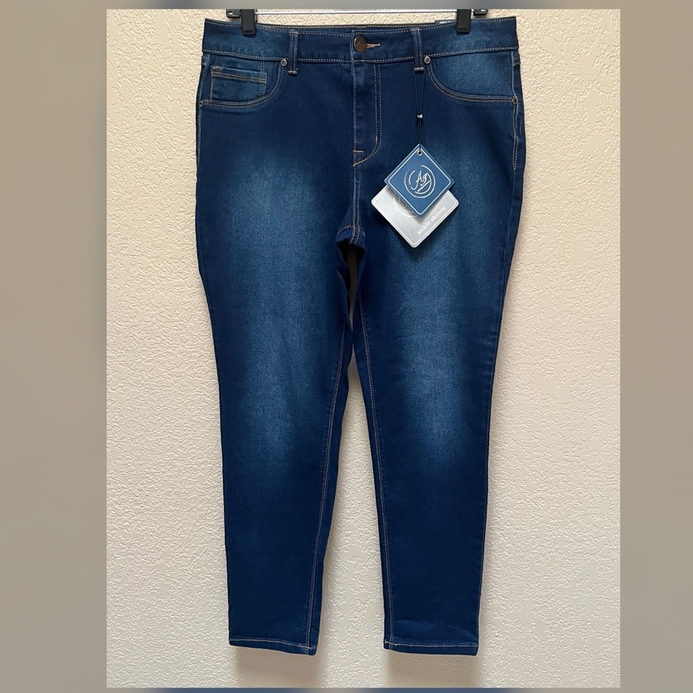 A3 Denim Ankle Skinny Blue Color Jeans Size Women’s 16-NWT